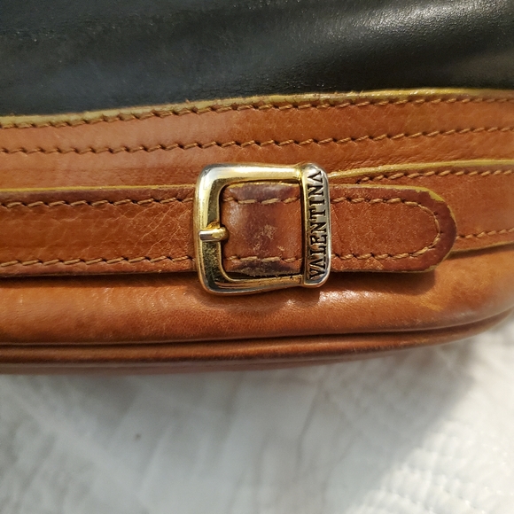 Valentina Bucket Handbag - Picture 8 of 8